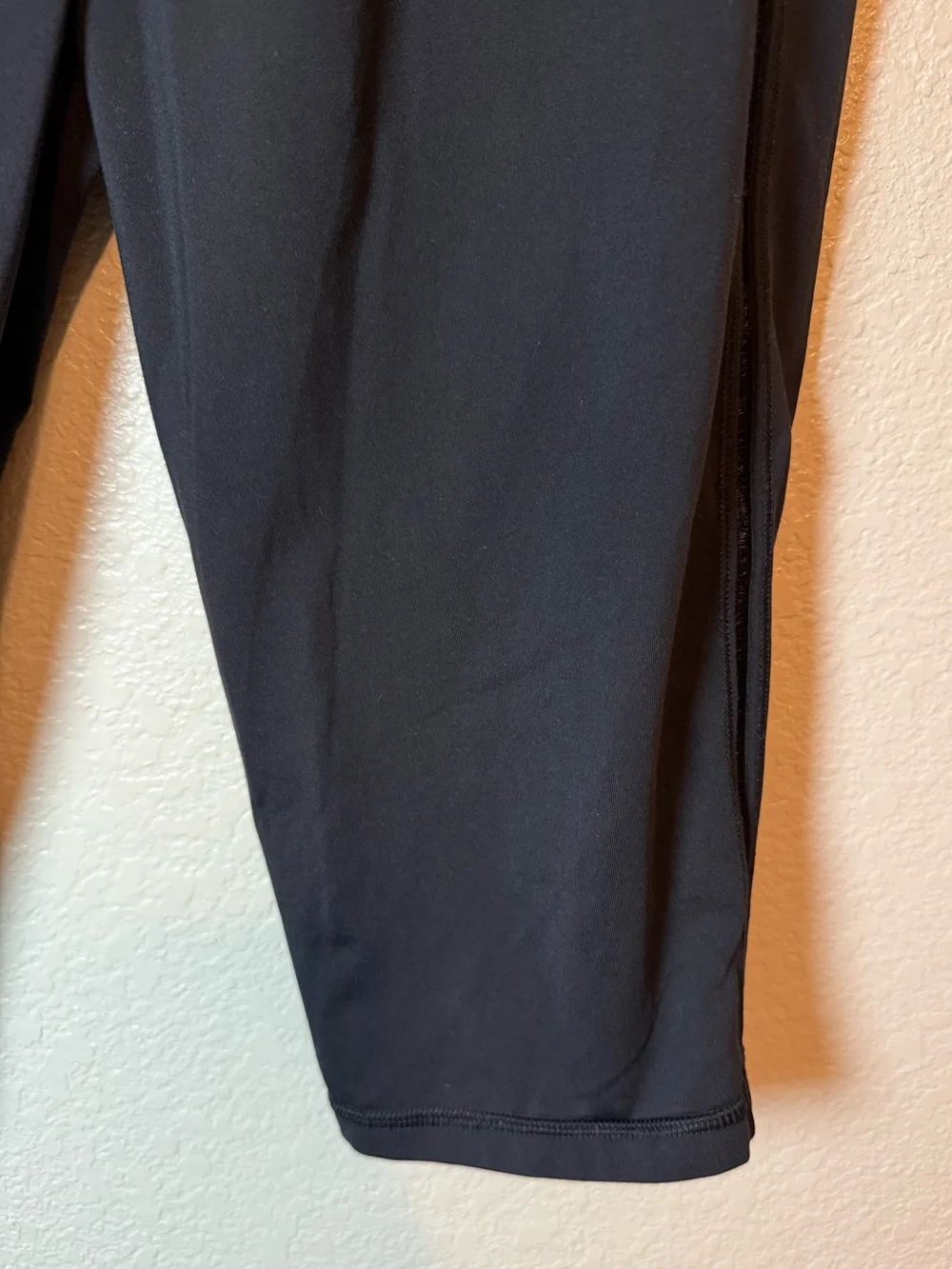 Lululemon Retreat Yogi Crop Wrap Front Workout Pants Black Size 4